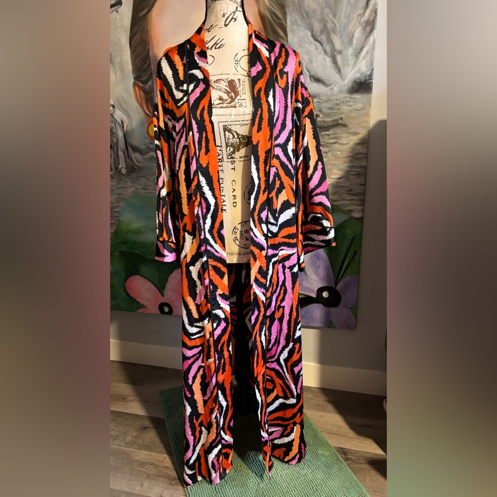 DVF Target Pink Orange Zebra Print Robe Diane von Furstenberg